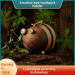 Little Bee Toothpick Dispenser Stocked Durable Solid Wood Personalized Creative Modern Home Use High-end Cute Restaurant - Image 2