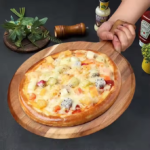 Professional Wholesale Solid Acacia Wood Sustainable Kitchen Pizza Cheese Cutting Bread Serving Board Handle Chopping Blocks - Image 3